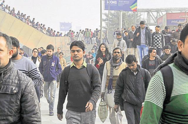 Commuters exit Huda City Centre station during rush hour (Abhinav Saha/ HT File Photo) Commuters exit Huda City Centre station during rush hour (Abhinav Saha/ HT File Photo)