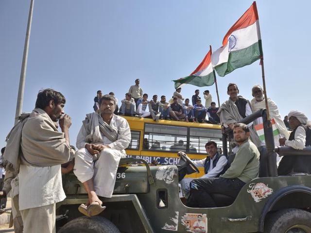 Jat leaders threatened to stage a protest in Haryana, demanding reservation and withdrawal of criminal cases against them during the agitation organised last month.(Ravi Choudhary/HT File Photo) Jat leaders threatened to stage a protest in Haryana, demanding reservation and withdrawal of criminal cases against them during the agitation organised last month.(Ravi Choudhary/HT File Photo)