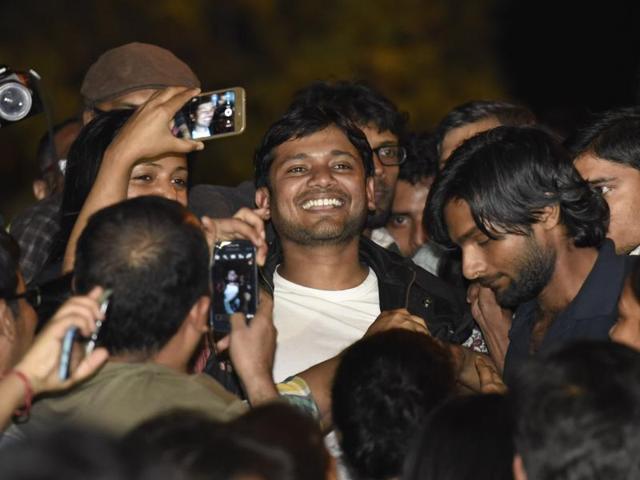 JNUSU president Kanhaiya Kumar addresses JNU students after his release in New Delhi, India, on Thursday, March 3, 2016.(Sanjeev Verma/ HT Photo) JNUSU president Kanhaiya Kumar addresses JNU students after his release in New Delhi, India, on Thursday, March 3, 2016.(Sanjeev Verma/ HT Photo)