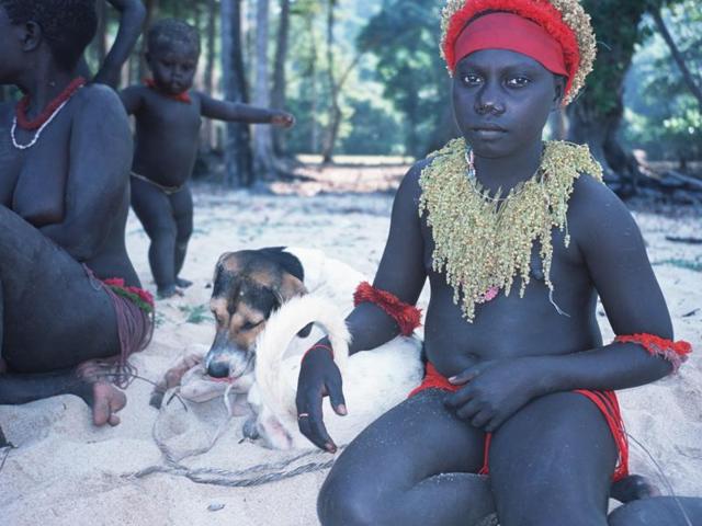 India has a hands-off policy with the 400-strong Jarawa tribe who lived in complete cultural isolation until 1998. India has a hands-off policy with the 400-strong Jarawa tribe who lived in complete cultural isolation until 1998.