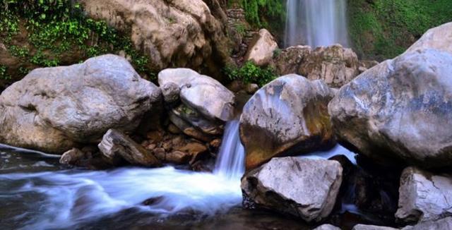 Among the chief attractions in this hill town is the Tiger Fall. (Harish Rao/Flickr)