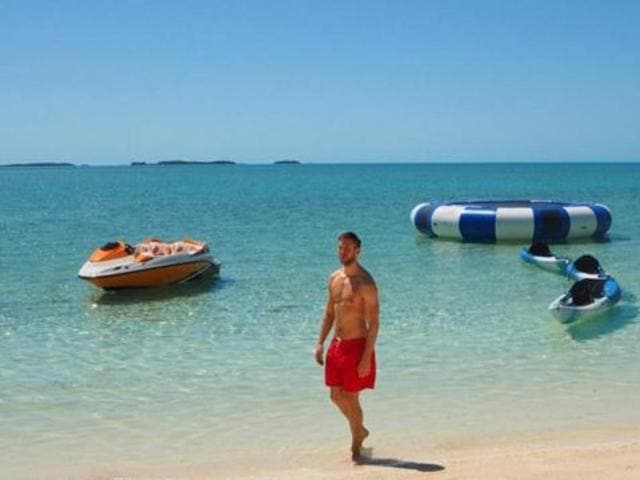 And here, just to round things out, are that stupidly beautiful background  and Tay’s boyfriend, again.  (Instagram) 
