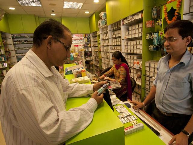 Cracking down on unethical practices that are aided by lazy prescribing by doctors and patient gullibility can only be a good thing.(Saumya Khandelwal/HT) Cracking down on unethical practices that are aided by lazy prescribing by doctors and patient gullibility can only be a good thing.(Saumya Khandelwal/HT)