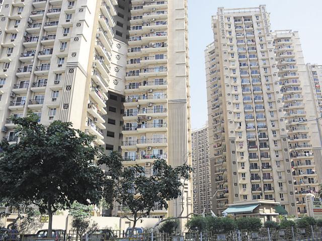 Arshi Malik was gunned down at an upscale highrise in Ghaziabad on March 11. He had shifted there with his family to get away from Kale, the main accused in the murder. (HT File Photo) Arshi Malik was gunned down at an upscale highrise in Ghaziabad on March 11. He had shifted there with his family to get away from Kale, the main accused in the murder. (HT File Photo)