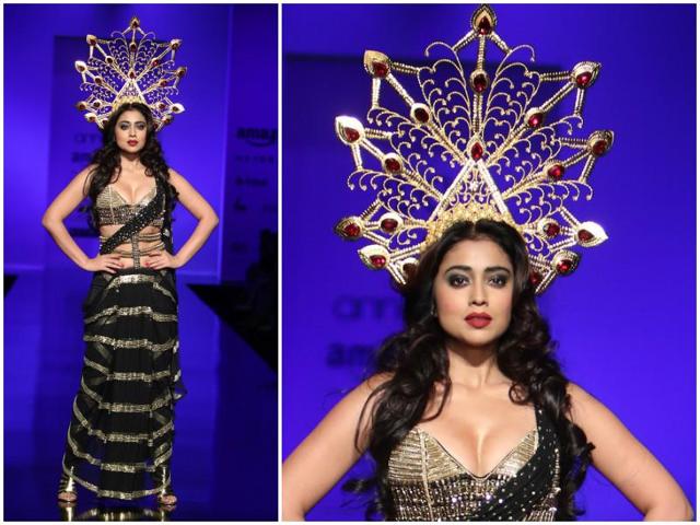 Actor Shriya Saran walks the ramp for Annaika as the showstopper. (Raajessh Kashyap/ Hindustan Times) 
