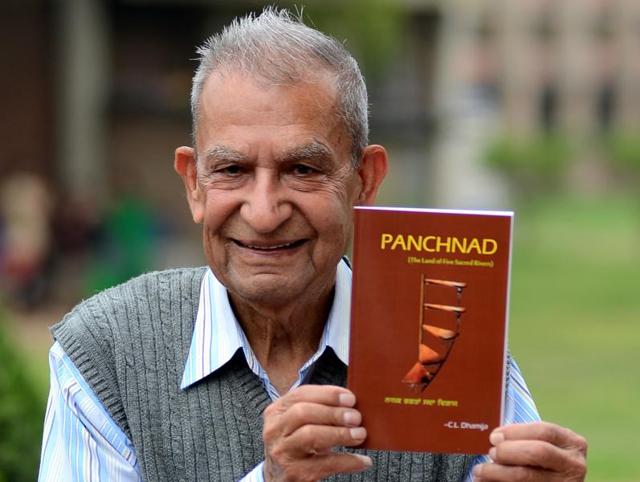 Author of ‘Panchnad’ CL Dhamija at Punjab University on Thursday.(Ravi Kumar/HT Photo) Author of ‘Panchnad’ CL Dhamija at Punjab University on Thursday.(Ravi Kumar/HT Photo)