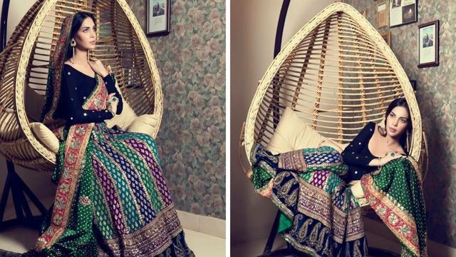 A model wearing Huma Nassr design.