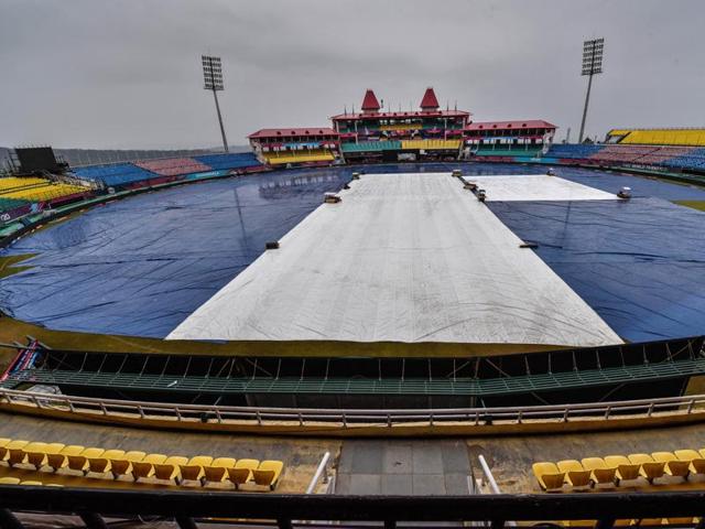 If it rains at Dharamsala, forcing Australia and New Zealand to split points, it will be advantage India.(Gurpreet Singh/HT Photo) If it rains at Dharamsala, forcing Australia and New Zealand to split points, it will be advantage India.(Gurpreet Singh/HT Photo)