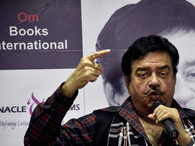 BJP MP and bollywood star Shatrughan Sinha addressing a press conference in Patna. (PTI)