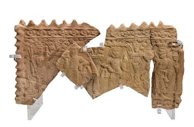 7th century baked clay Biya-Naiman ossuary fragments from Uzbekistan (Photo courtesy: National Museum) 7th century baked clay Biya-Naiman ossuary fragments from Uzbekistan (Photo courtesy: National Museum)
