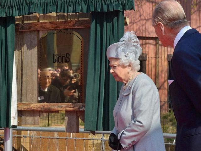 Britain's Queen Elizabeth II and her husband Prince Philip at the London Zoo after the monarch inaugurated a new Asiatic lion exhibit. (PTI Photo)