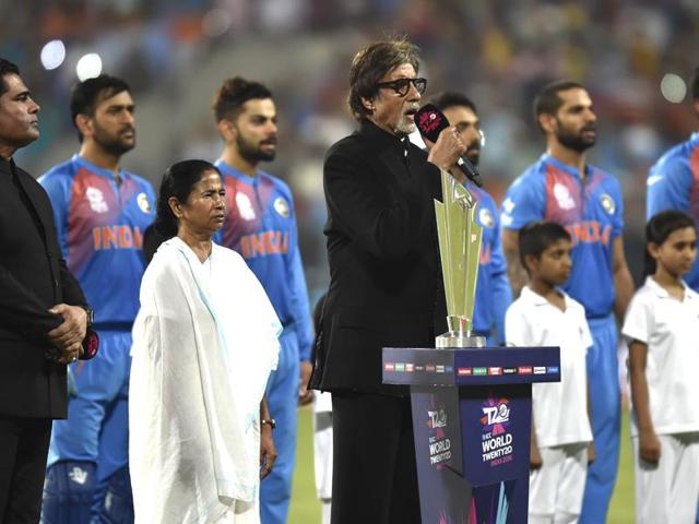 Abhishek Bachchan, Bollywood superstar Amitabh Bachchan and Pakistani singer Shafkat Amanat Ali sing national anthems ahead of mega India-Pakistan ICC World Twenty20 match. (Ajay Aggarwal/HT PHoto) Abhishek Bachchan, Bollywood superstar Amitabh Bachchan and Pakistani singer Shafkat Amanat Ali sing national anthems ahead of mega India-Pakistan ICC World Twenty20 match. (Ajay Aggarwal/HT PHoto)