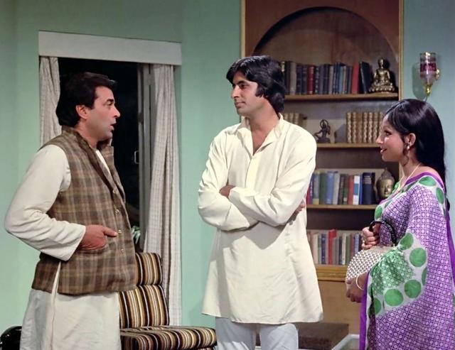 Actors Dharmendra, Amitabh Bachhan and Sharmila Tagore in a still from Hrishikesh Mukherjee’s 1975 comedy Chupke Chupke. (youtube.com) Actors Dharmendra, Amitabh Bachhan and Sharmila Tagore in a still from Hrishikesh Mukherjee’s 1975 comedy Chupke Chupke. (youtube.com)