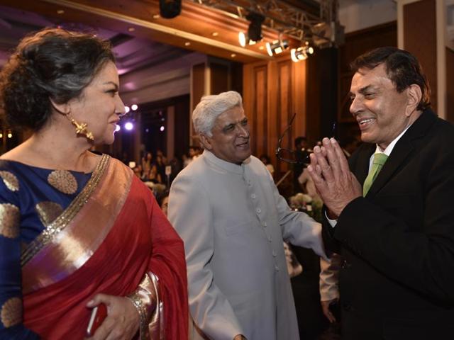 Djharmendra meets Shabana Azmi and Javed Akhtar.  (Satish Bate/HT Photo) 