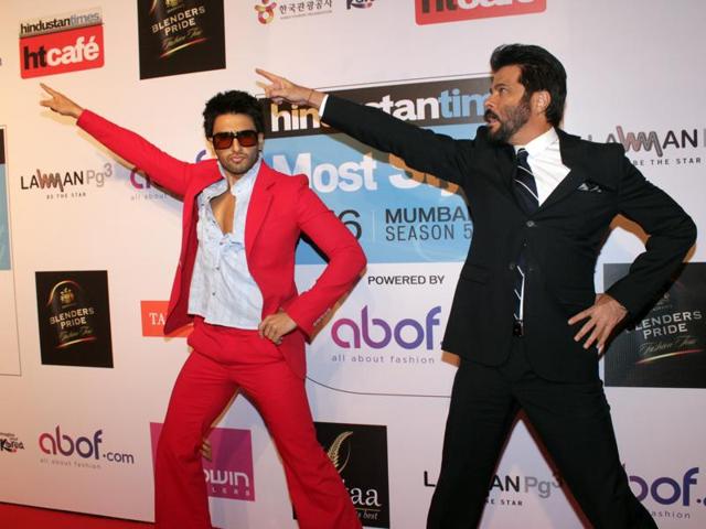 They broke into a jig at the red carpet and had quite a bit of fun. (Shakti Yadav/ Hindustan Times) 