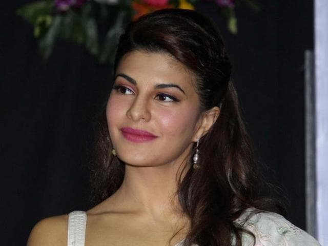 Jacqueline’s entire team, including her manager, ?assistant, hair and make-up artists, spot boy and driver, have lent their support to the cause by ?contributing as much as they can.(IANS)