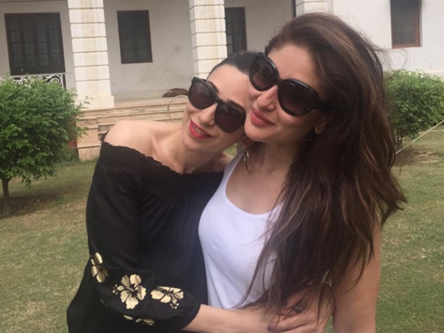 Karisma and Kareena share a moment in Pataudi. 