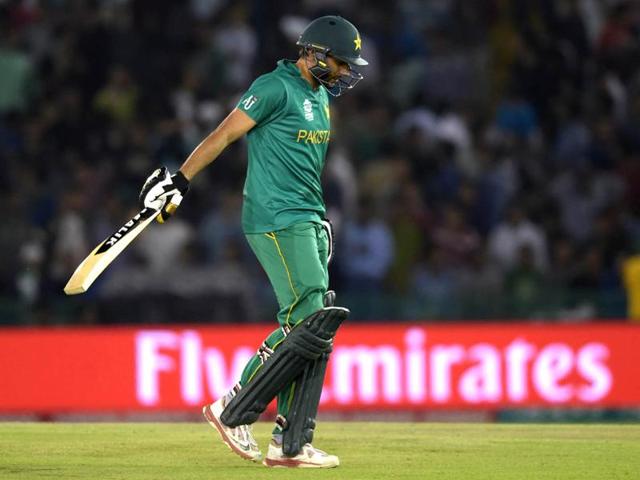 Shahid Afridi walks back after his dismissal against New Zealand. (Ravi Kumar/HT Photo) 