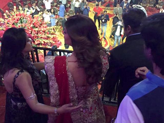 What’s an actor who doesn’t enjoy show time! (Thesushmitasen/Twitter) 