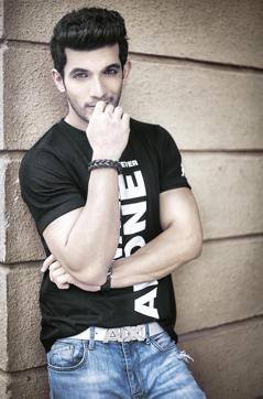 It’s actor Arjun Bijlani’s first Holi with his son Ayaan It’s actor Arjun Bijlani’s first Holi with his son Ayaan