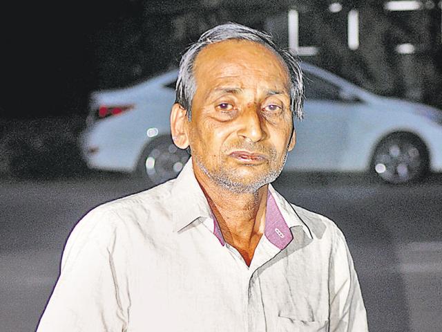 Victim Krishan Kumar told the police he was kidnapped on Sunday when he had gone to visit his friend Jasbir Kaur at Lehal Colony in Patiala. He alleged four persons entered her house and overpowered him. Later, they forcibly pushed him into his Skoda car and took him away. Cops said he was thrown in the Bhakra canal near Jassowal village on Monday afternoon and was unconscious when some locals rescued him/ (HT Photo) Victim Krishan Kumar told the police he was kidnapped on Sunday when he had gone to visit his friend Jasbir Kaur at Lehal Colony in Patiala. He alleged four persons entered her house and overpowered him. Later, they forcibly pushed him into his Skoda car and took him away. Cops said he was thrown in the Bhakra canal near Jassowal village on Monday afternoon and was unconscious when some locals rescued him/ (HT Photo)