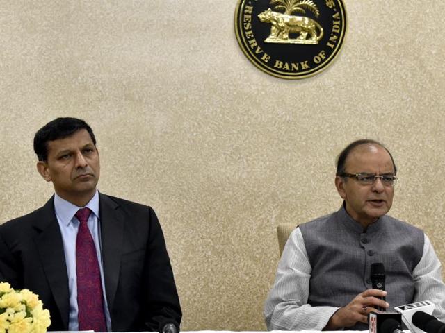 Union finance minister Arun Jaitley and RBI governor Raghuram Rajan brief the media after the Central Board meeting of the Reserve Bank of India, in New Delhi. (Mohd Zakir / HT File Photo) Union finance minister Arun Jaitley and RBI governor Raghuram Rajan brief the media after the Central Board meeting of the Reserve Bank of India, in New Delhi. (Mohd Zakir / HT File Photo)