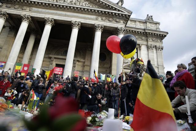 People gather on the Place de la Bourse (Beursplein) in Brussels. (AFP Photo) People gather on the Place de la Bourse (Beursplein) in Brussels. (AFP Photo)