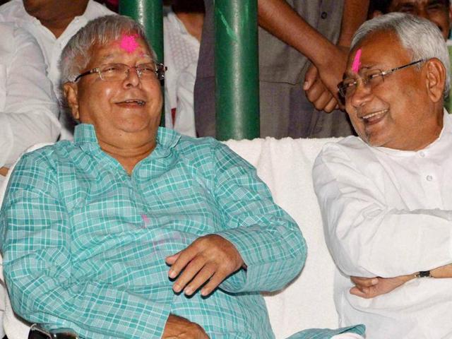 RJD Chief Lalu Prasad and Bihar chief minister Nitish Kumar celebrating Holi festival in Patna. (PTI Photo) (PTI) RJD Chief Lalu Prasad and Bihar chief minister Nitish Kumar celebrating Holi festival in Patna. (PTI Photo) (PTI)