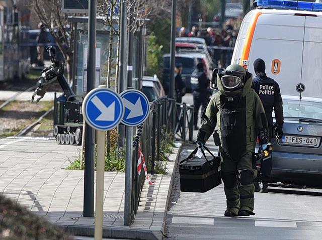 In this image provided by the Belgian Federal Police on Monday, a combo photograph shows Najim Laachraoui, who was previously identified in a false passport as Soufiane Kayal by Belgium Federal Police. (AP) In this image provided by the Belgian Federal Police on Monday, a combo photograph shows Najim Laachraoui, who was previously identified in a false passport as Soufiane Kayal by Belgium Federal Police. (AP)