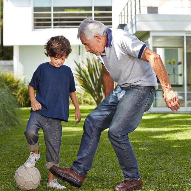 Recreational football is an effective alternative to the training that is normally carried out to preserve muscle mass in older people. (Shutterstock) Recreational football is an effective alternative to the training that is normally carried out to preserve muscle mass in older people. (Shutterstock)
