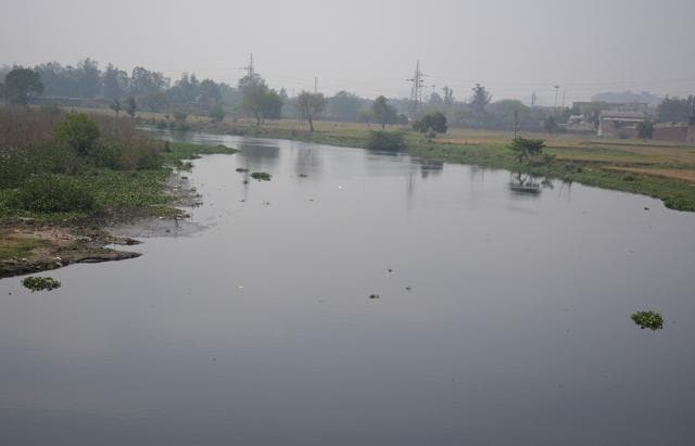Only 3.5% of India’s freight traffic uses waterways, as compared to over 40% in China and Europe. If Gadkari succeeds in his plan, it could reduce the pressure on road transport vehicles and make the National Highways a lot safer. (File photo/ HT) Only 3.5% of India’s freight traffic uses waterways, as compared to over 40% in China and Europe. If Gadkari succeeds in his plan, it could reduce the pressure on road transport vehicles and make the National Highways a lot safer. (File photo/ HT)