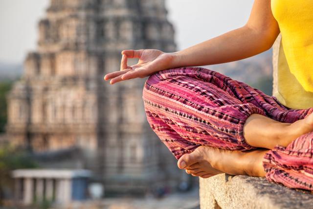 Mindfulness meditation does not take the pain away but reduces suffering by lowering anxiety, depression and improving the quality of life. (Shutterstock) Mindfulness meditation does not take the pain away but reduces suffering by lowering anxiety, depression and improving the quality of life. (Shutterstock)