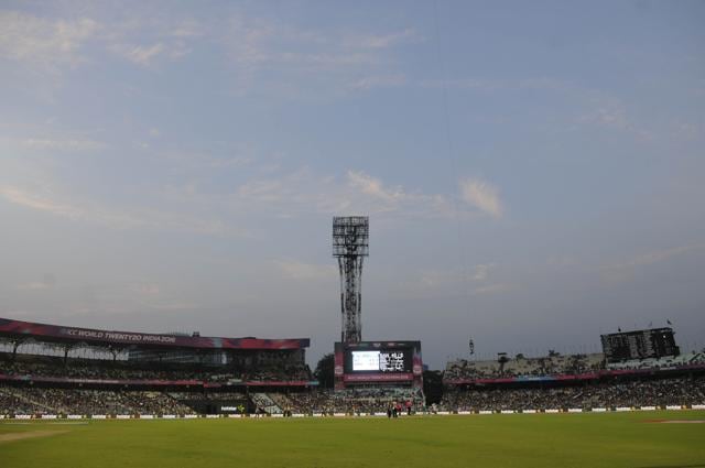 Flood light problems during the New Zealand vs Bangladesh match in T20 World Cup. (Ashok Nath Dey/HT Photo) Flood light problems during the New Zealand vs Bangladesh match in T20 World Cup. (Ashok Nath Dey/HT Photo)