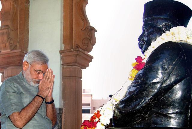 Narendra Modi paying homage to RSS founder KB Hedgewar at the Hedgewar Smruti Mandir in Nagpur in February 2009. (PTI) Narendra Modi paying homage to RSS founder KB Hedgewar at the Hedgewar Smruti Mandir in Nagpur in February 2009. (PTI)