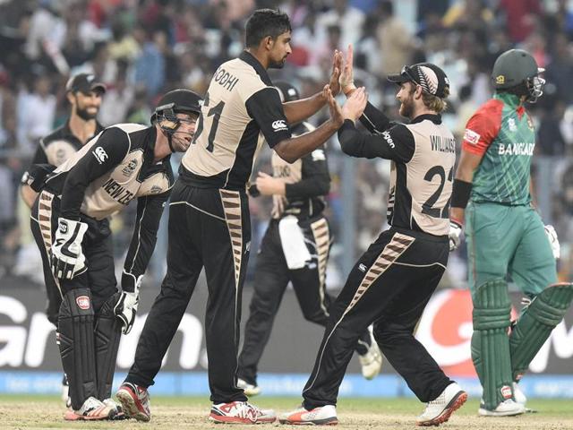 Players of New Zealand celebrating the wicket fall in T20 World Cup against Bangladesh. (Ashok Nath Dey/HT Photo) Players of New Zealand celebrating the wicket fall in T20 World Cup against Bangladesh. (Ashok Nath Dey/HT Photo)