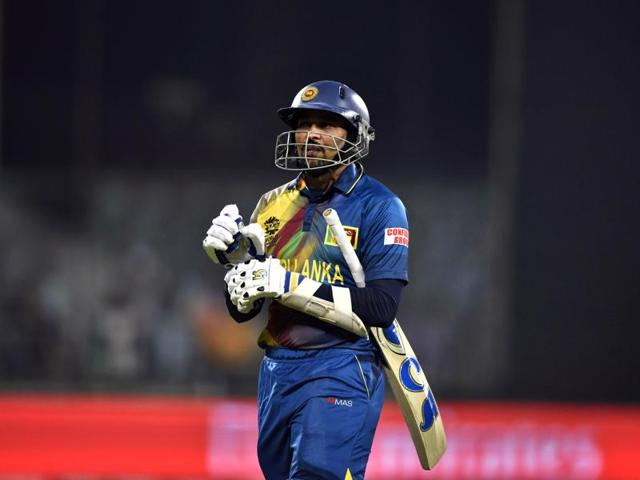 Sri Lanka`s Tillakartane Dilshan walks back to the pavilion after his dismissal in the first over. (Sanjeev Verma/HT Photo) 