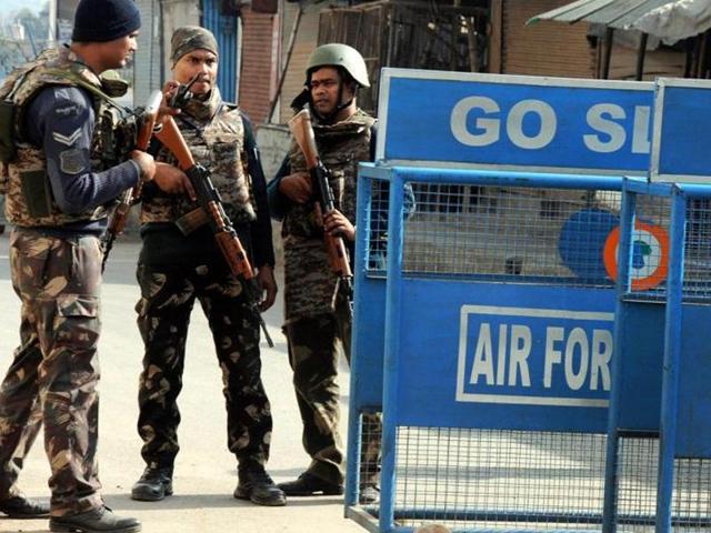 The Congress on Monday questioned the government’s move to give Pakistan’s security and intelligence officials access to the Indian Air Force base in Pathankot to probe the January terror attack(Hindustan Times)