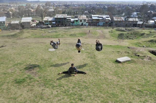 In Kashmir, the sport was first introduced by Zahid Shah, the 23-year-old founder of the KFPF. He saw the sport in documentaries on French and Palestinian artistes and was so fascinated by the stunts that he decided to challenge himself to try the same(Photo by Waseem Andrabi/ Hindustan Times) In Kashmir, the sport was first introduced by Zahid Shah, the 23-year-old founder of the KFPF. He saw the sport in documentaries on French and Palestinian artistes and was so fascinated by the stunts that he decided to challenge himself to try the same(Photo by Waseem Andrabi/ Hindustan Times)