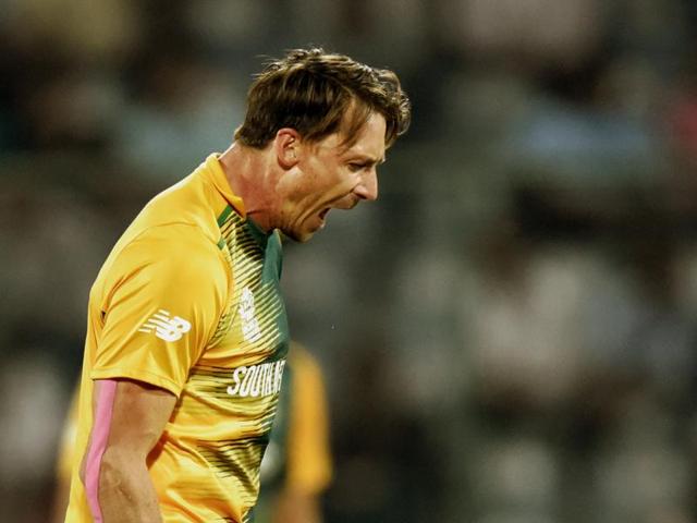 South African bowler Dale Steyn celebrates the wicket of Sri Lankan batsman Thisara Perera. (Mohd Zakir/HT Photo) 