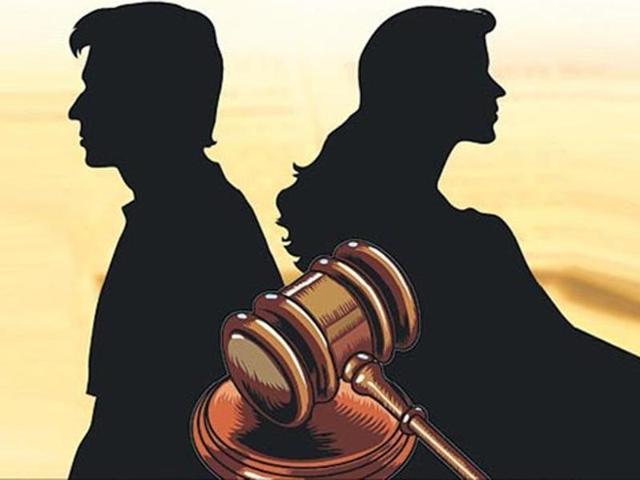 The Supreme Court’s request came after a petition was filed challenging the constitutionality of Muslim marital practices, such as polygamy. (HT Photo)