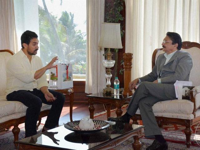 Aamir Khan meeting the Governor of Maharashtra Ch Vidyasagar Rao at Raj Bhavan, Mumbai on Monday. (PTI)
