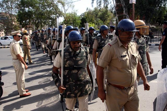 The Haryana assembly passed a bill on Tuesday to provide 10% reservation in government jobs and educational institutions to Jats and five other castes in the state.(Hindustan Times) The Haryana assembly passed a bill on Tuesday to provide 10% reservation in government jobs and educational institutions to Jats and five other castes in the state.(Hindustan Times)
