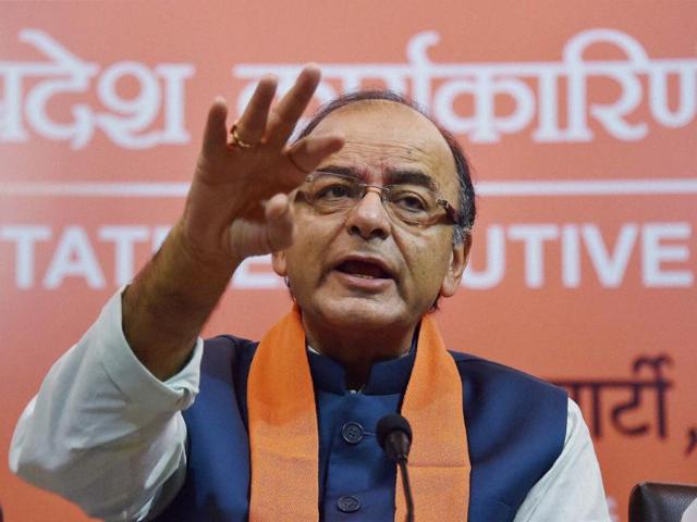 Union finance minister Arun Jaitley said the principal Opposition party’s demand to fix the cap in the Constitution amendment bill itself is difficult.(PTI)