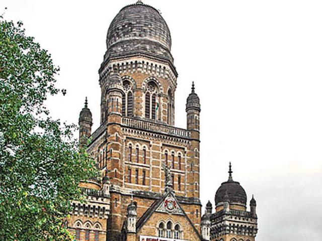 The top spot is shared by the Reserve Bank of India office in Mumbai Central and the Malad passport office. The survey was conducted earlier in March by the Quality Council of India. (HT Photo) The top spot is shared by the Reserve Bank of India office in Mumbai Central and the Malad passport office. The survey was conducted earlier in March by the Quality Council of India. (HT Photo)