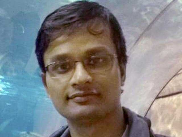 Brussels blasts victim Raghavendran Ganeshan's (inset) body being shifted to a hearse van at the Chennai airport on Tuesday. (PTI) Brussels blasts victim Raghavendran Ganeshan's (inset) body being shifted to a hearse van at the Chennai airport on Tuesday. (PTI)