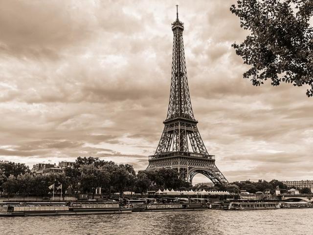 An undying symbol of the French capital, today it welcomes about 7 million visitors every year and is the most visited paid monument in the world. (Shutterstock) 