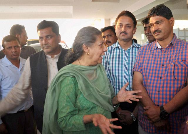 Congress leader Ambika Soni meets party MLAs in Dehradun. (PTI) Congress leader Ambika Soni meets party MLAs in Dehradun. (PTI)