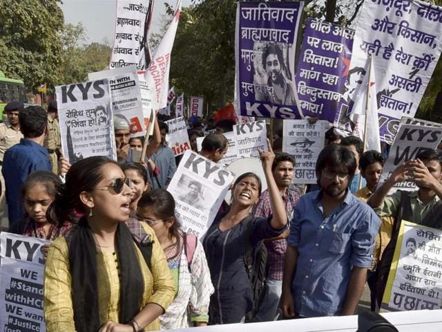 The decision has evoked strong reactions from students, who have been agitating for justice to Vemula and ouster of Appa Rao whom they hold responsible for the research scholar’s suicide.(PTI)