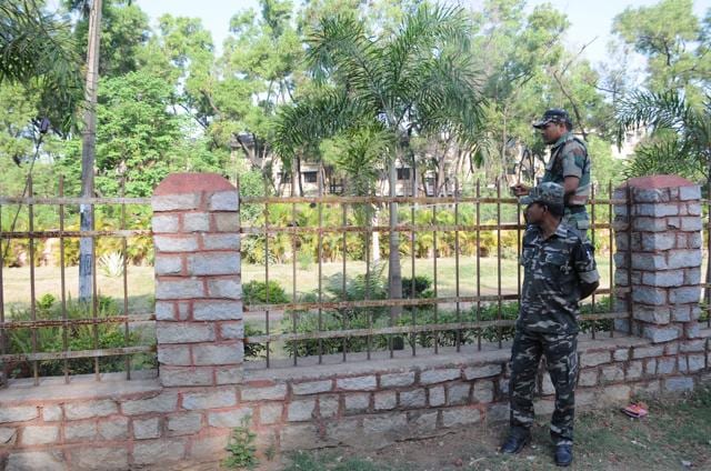 Ranchi, India - March 31, 2016:::Police deployed after unknown miscreants dumped a slaughtered cow at Ram Dayal Munda park Morahbadi in Ranchi. (Photo by Parwaz Khan/ Hindustan Times) (Hindustan Times) Ranchi, India - March 31, 2016:::Police deployed after unknown miscreants dumped a slaughtered cow at Ram Dayal Munda park Morahbadi in Ranchi. (Photo by Parwaz Khan/ Hindustan Times) (Hindustan Times)