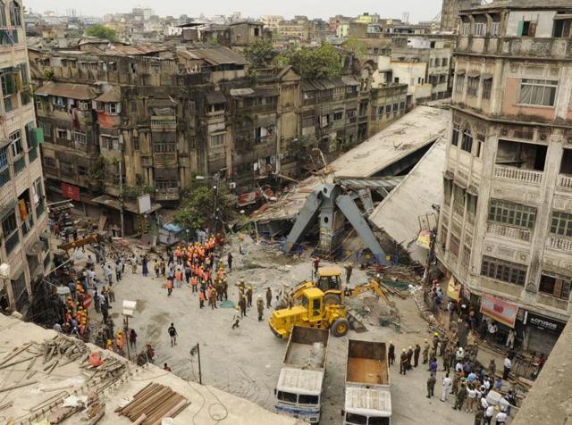 Election campaign took a backseat in several parts of Bengal and came to standstill in Kolkata on Thursday (Samir Jana/HT Photo) Election campaign took a backseat in several parts of Bengal and came to standstill in Kolkata on Thursday (Samir Jana/HT Photo)